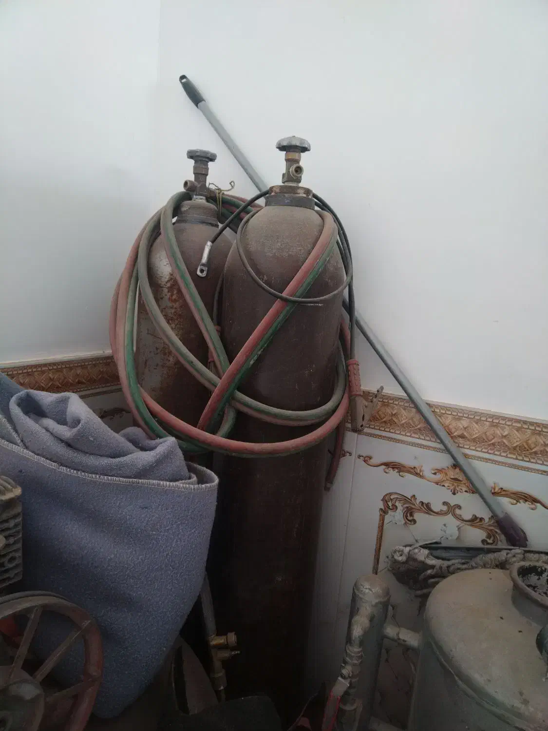 لوازم صافکاری ونقاشی فروشی درحد|ماشینآلات صنعتی|باخزر, |دیوار