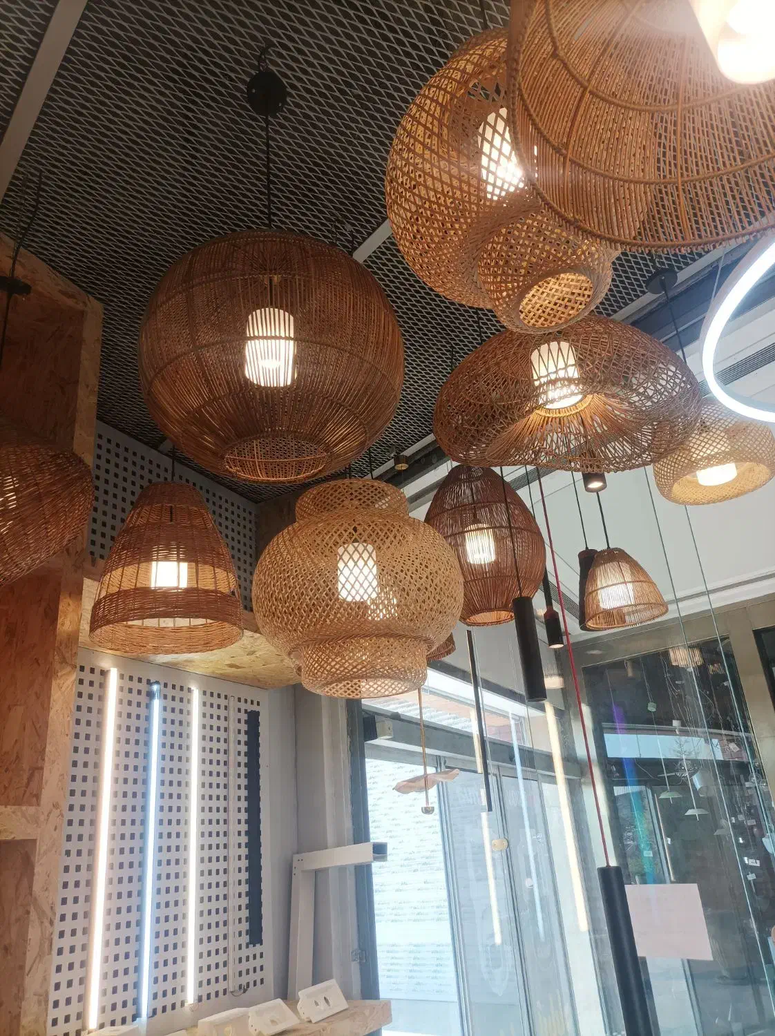 لاین نوری.|لوستر و چراغ آویز|شیراز, سیاه سنگ|دیوار