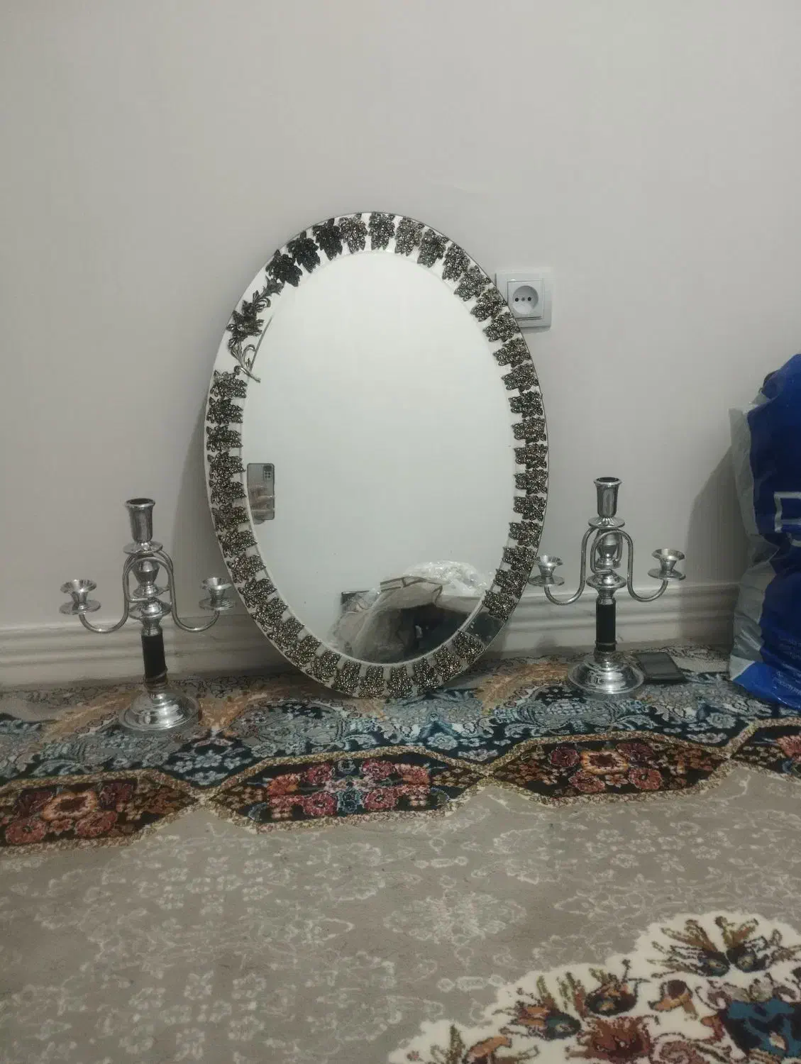 آینه و شمعدان در حد نو|آینه|رباطکریم, الارد|دیوار