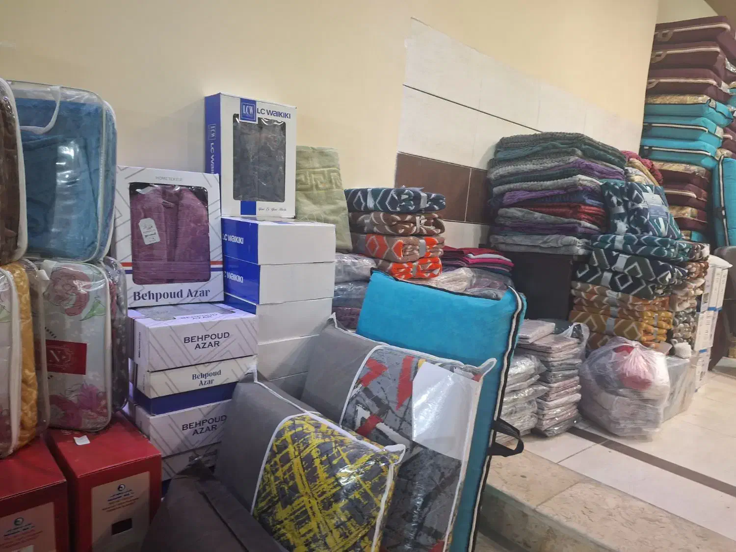 کالای خواب الهی پخش عمده و تک|رختخواب، بالش، پتو|ایلام, |دیوار