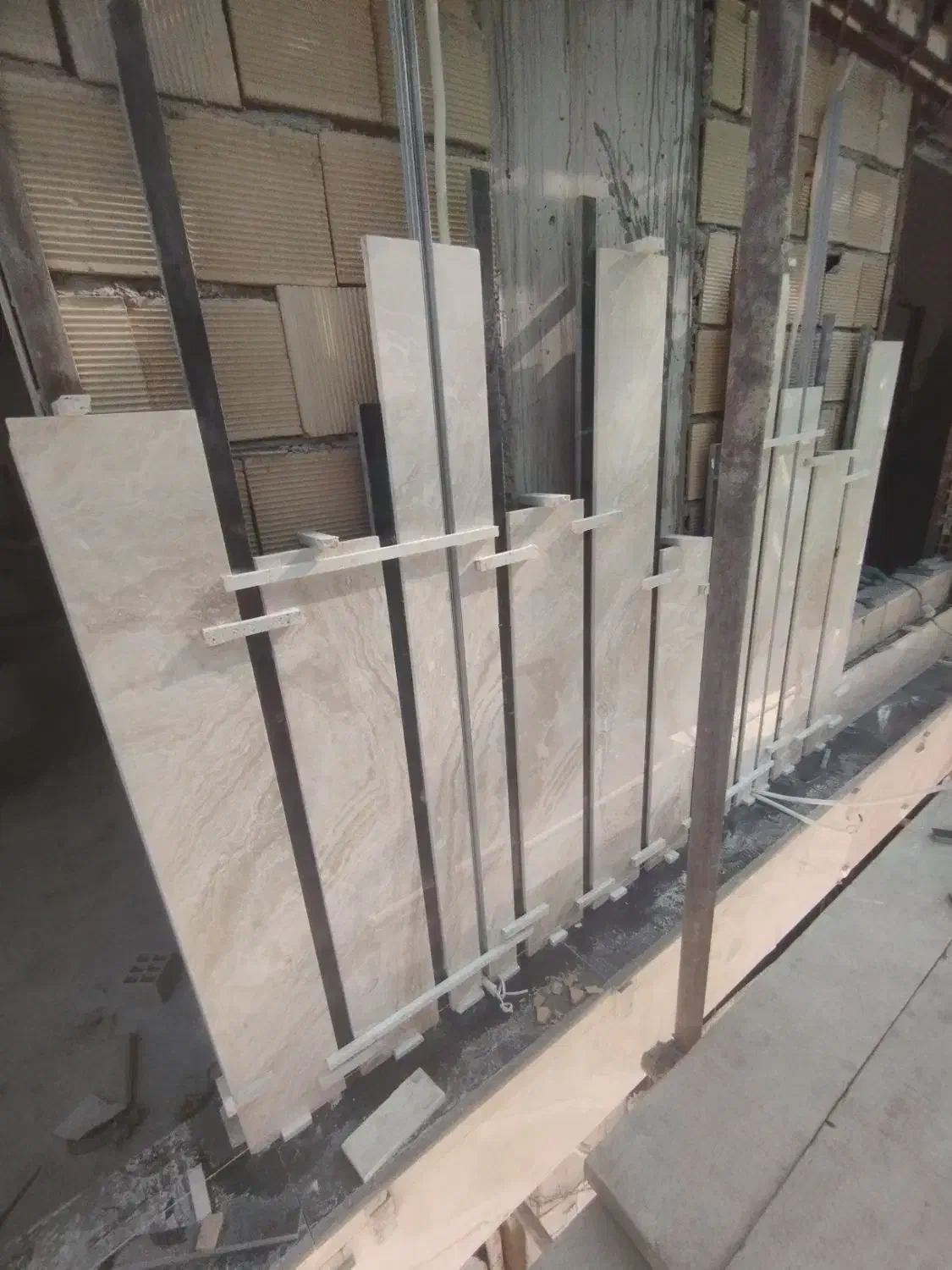 سنگ‌کاری ساختمان انجام میشود|خدمات پیشه و مهارت|رشت, امین الضرب|دیوار