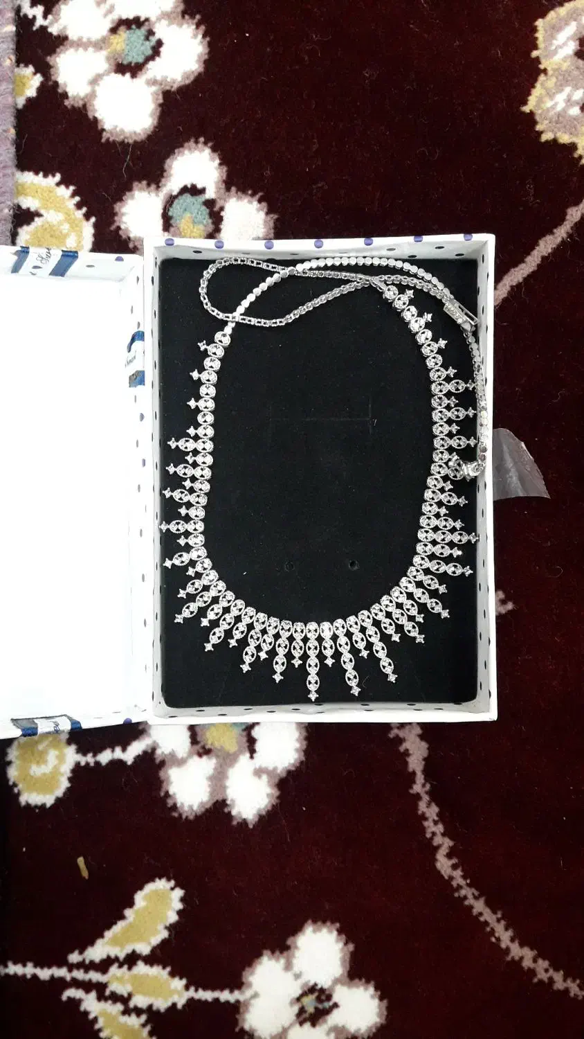 گردن بند|جواهرات|مشگین شهر, |دیوار