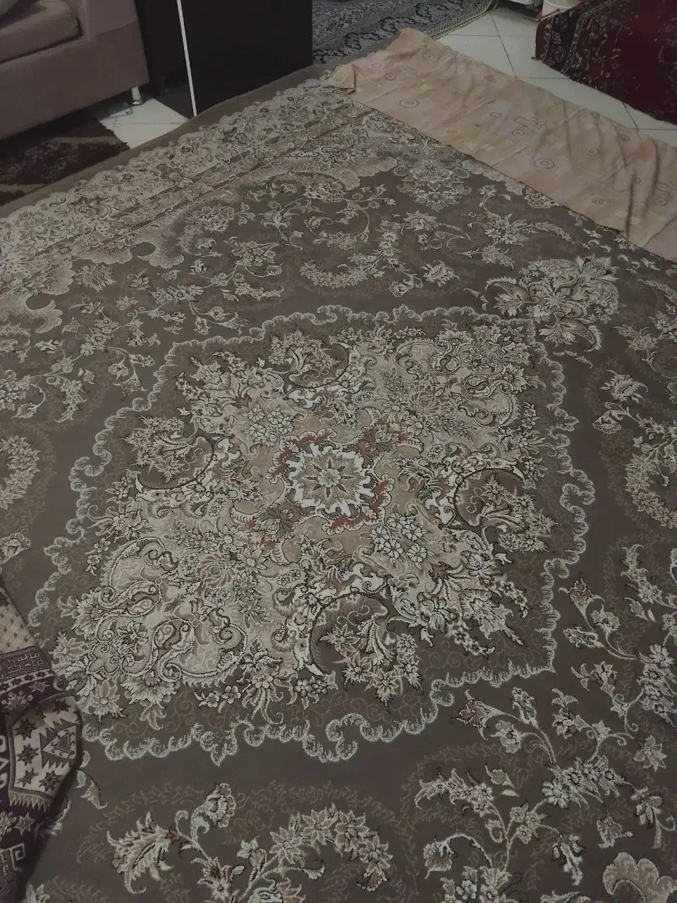 فرش|فرش|پرند, فاز ۵|دیوار