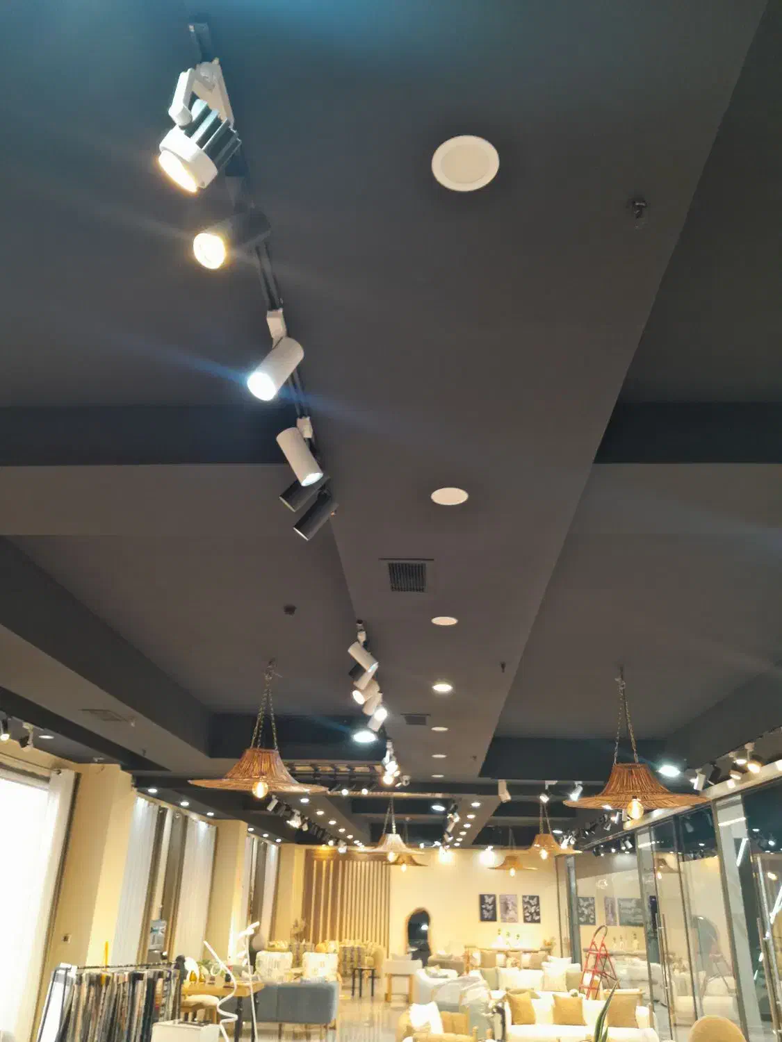 برقکار‌، رفع اتصالی ، نصب لوستر ،نصب انواع آیفون‌،|خدمات پیشه و مهارت|ری, دولت‌آباد|دیوار