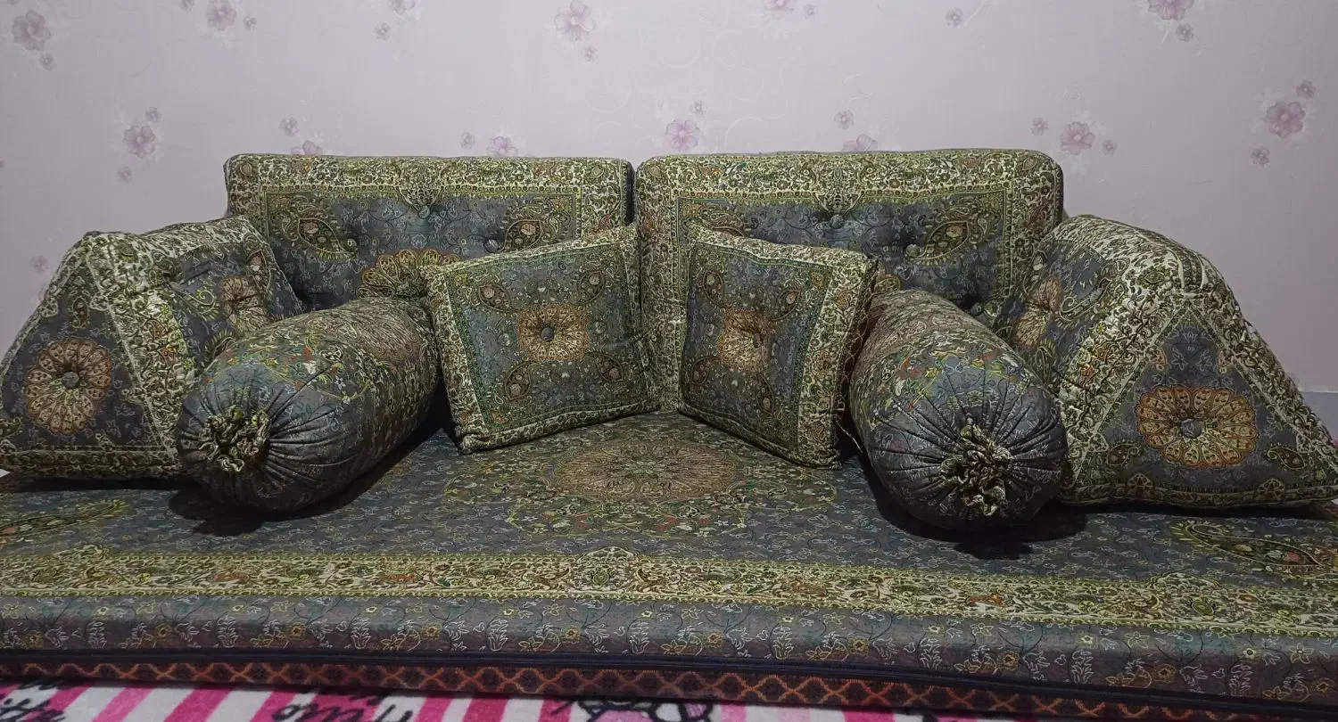 شاه نشین|پشتی|سمنان, |دیوار