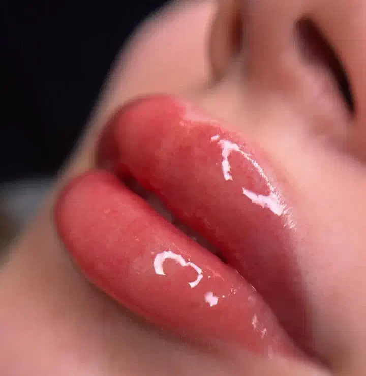 نیازمند مدل شید لب و خط چشم برای تکمیل البوم|خدمات آرایشگری و زیبایی|بم, |دیوار