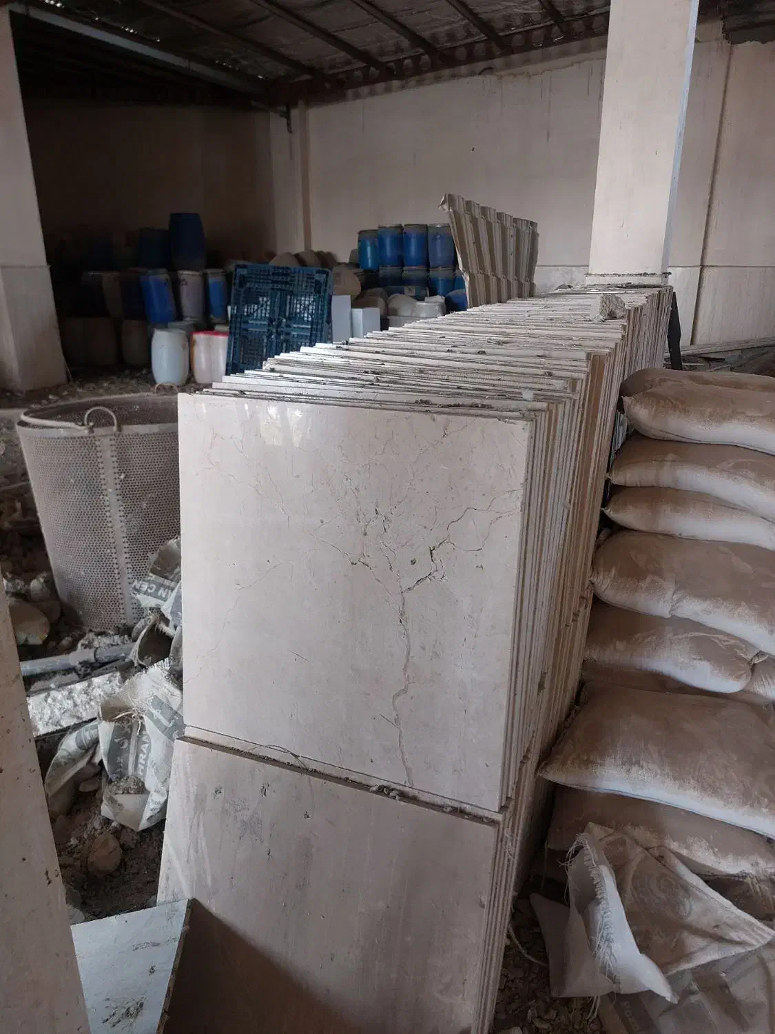 سنگ کار کف و کارگر ساختمانی|استخدام معماری، عمران و ساختمانی|چهاردانگه (تهران), |دیوار