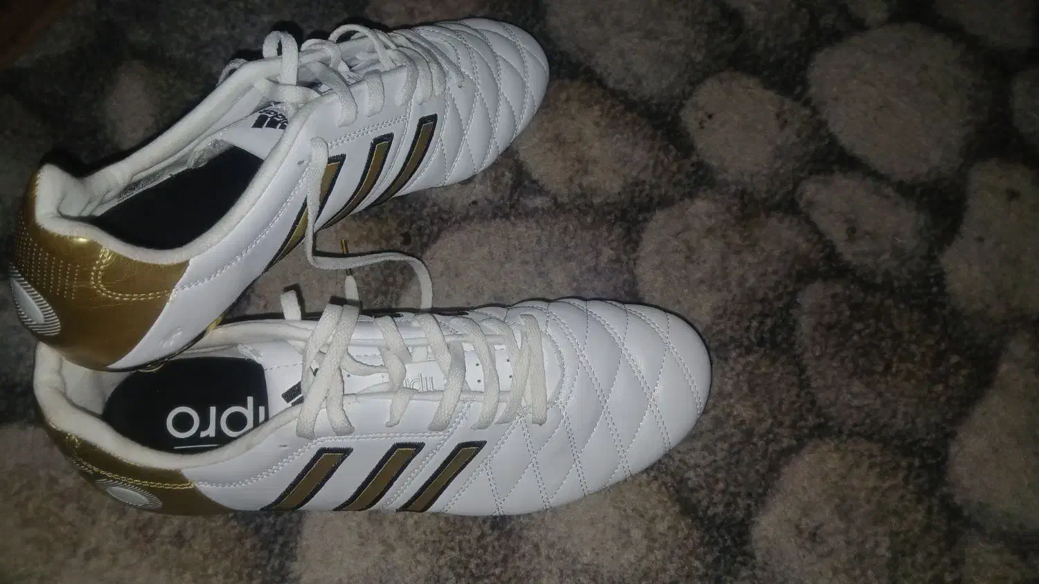 کفش چمن اورجینال تونی کروس|تجهیزات ورزشی|مشهد, حسینآباد|دیوار