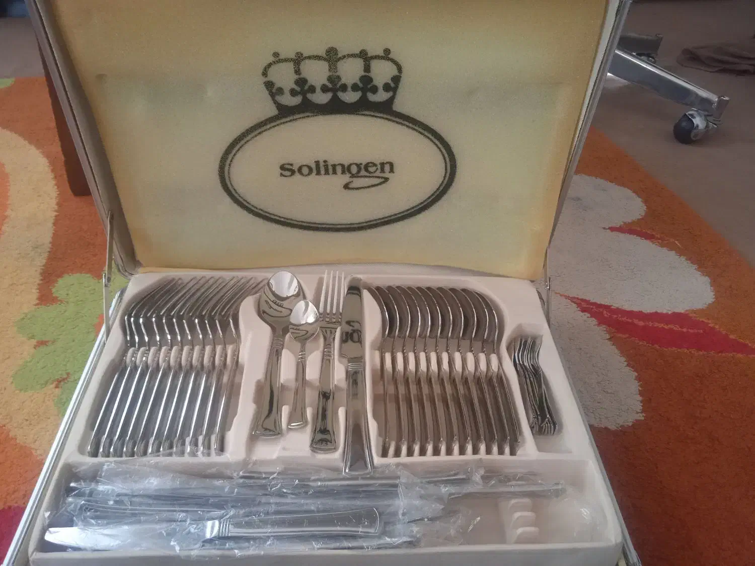 سرویس قاشق و چنگال اصل سولینگر آلمان ۱۲ نفره|ظروف سرو و پذیرایی|خرمدره, |دیوار