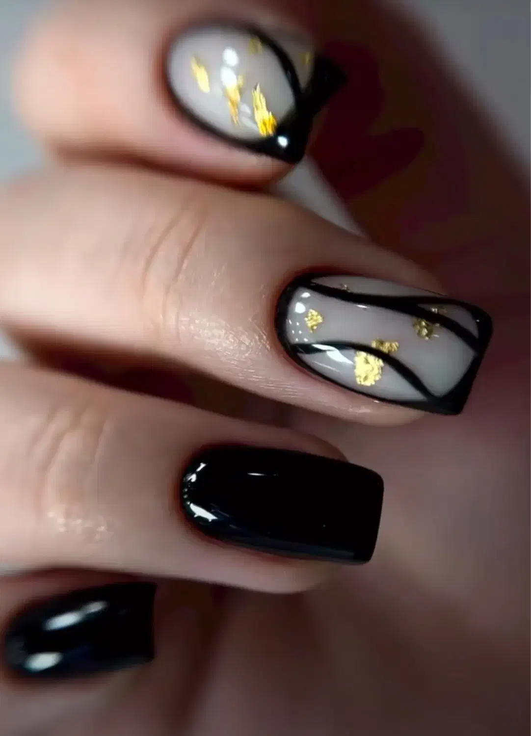 استخدام ناخنکار و مژه کار حرفه ای|استخدام درمانی، زیبایی، بهداشتی|بندر گناوه, |دیوار