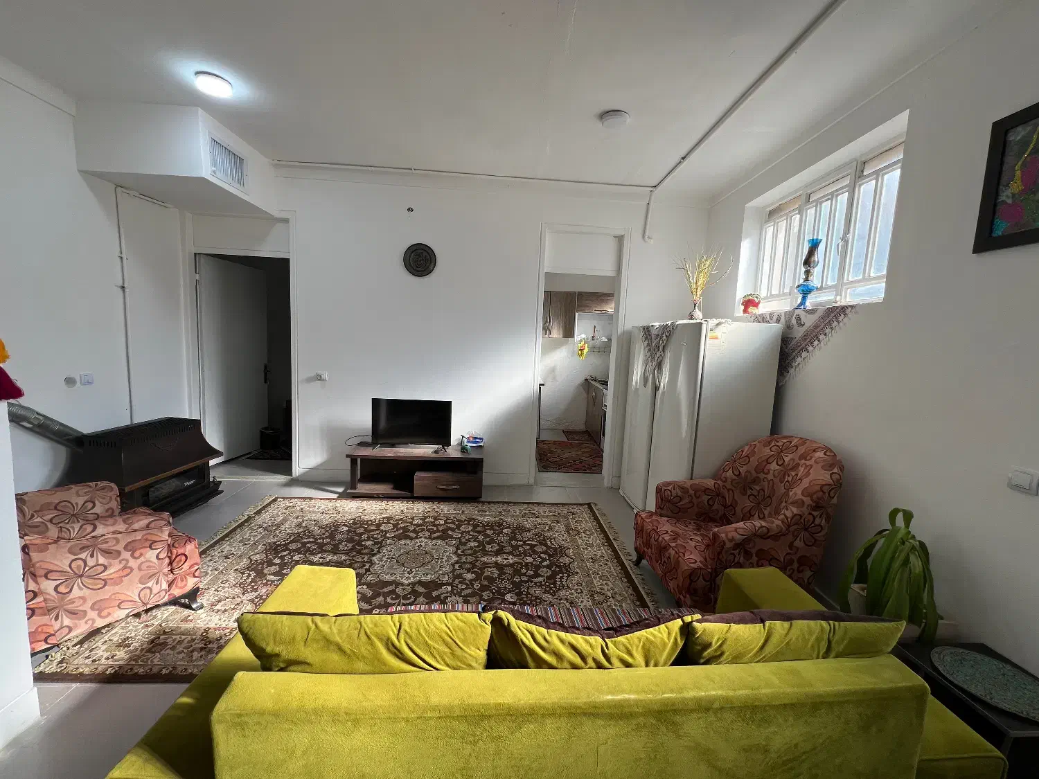 اقامتگاه بومگردی ، مبله مستقل|اجارهٔ کوتاه‌مدت آپارتمان و سوئیت|شیراز, شاهچراغ|دیوار