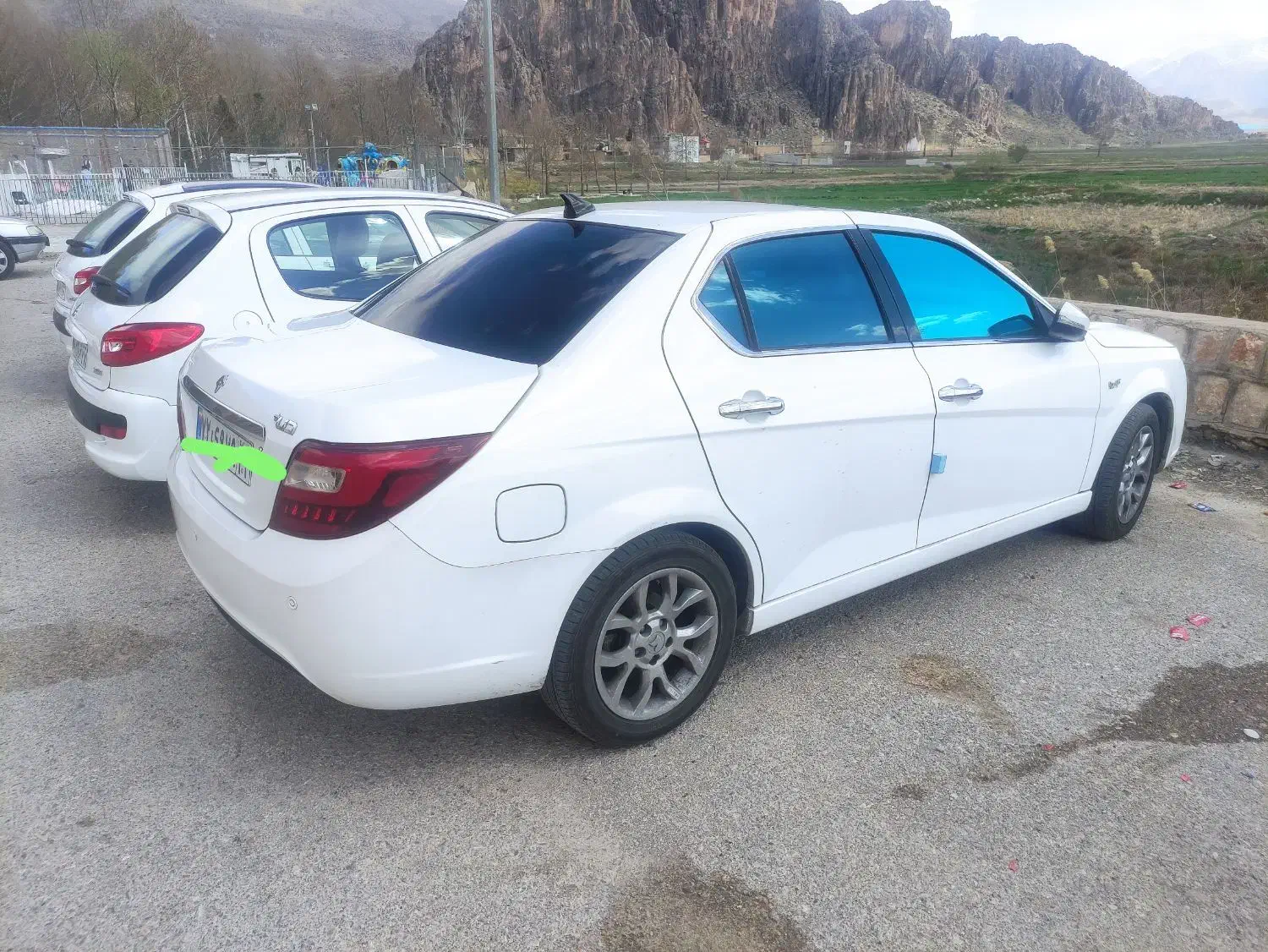 دنا اتومات 1401|خودرو سواری و وانت|لنجان, |دیوار