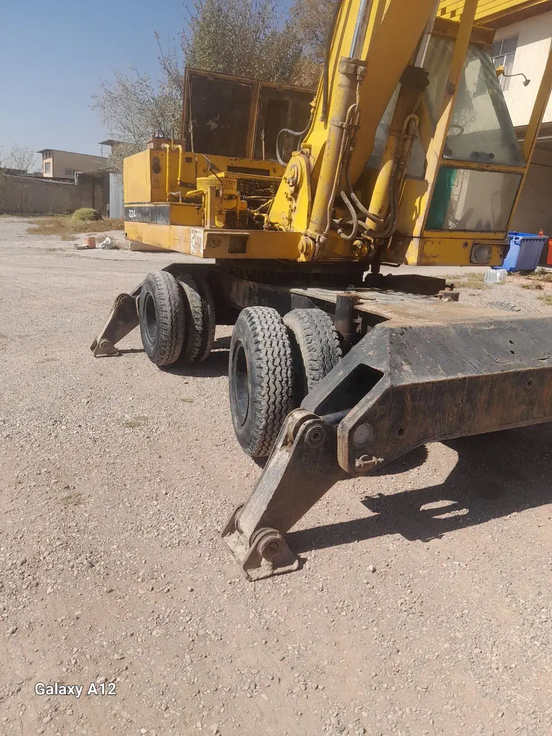 بیل مکانیکی کاتر پیلار مدل ۲۲۴ سال شاخت ۱۳۷۵|خودرو سنگین|کرمان, |دیوار