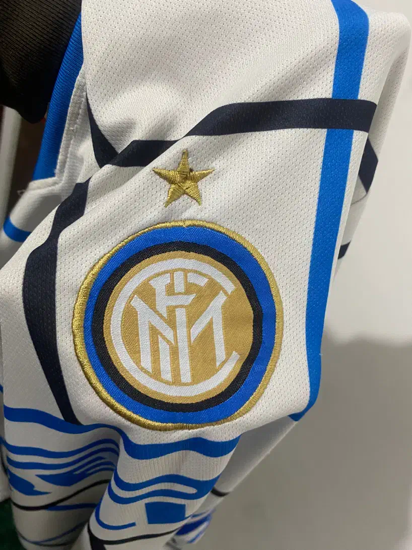 تیشرت اینتر|لباس|قم, باجک یک|دیوار