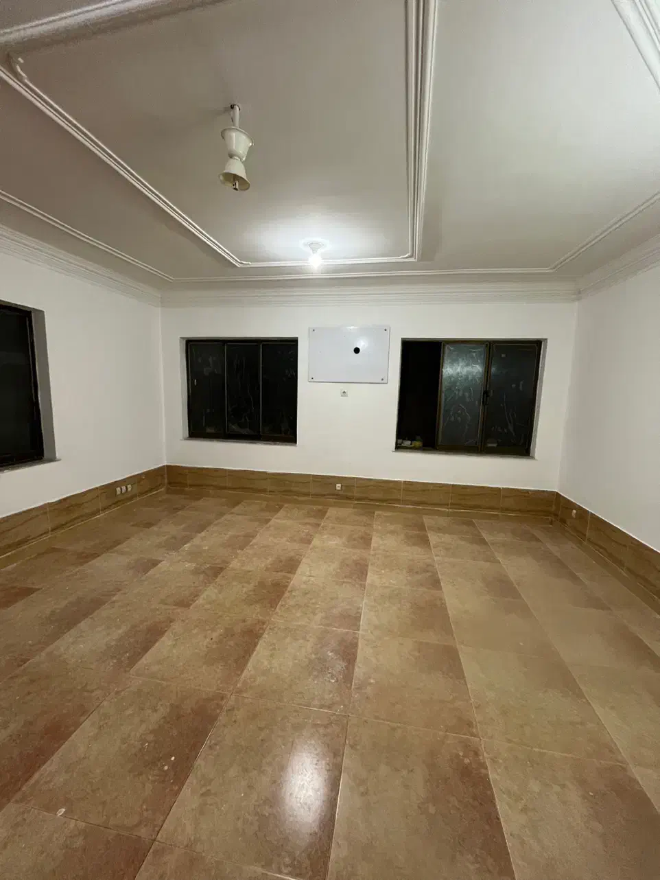 آپارتمان ۱۰۵ متری ابتدای کوچه نیما|اجارهٔ آپارتمان|قائمشهر, |دیوار