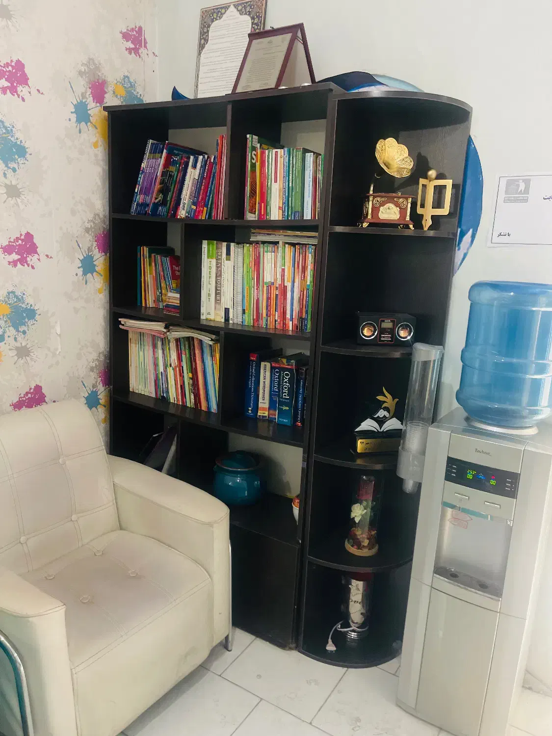 واگذاری کتابخانه و مبل و جلو مبلی|مبلمان خانگی و میز عسلی|اندیشه, اندیشه فاز ۱|دیوار