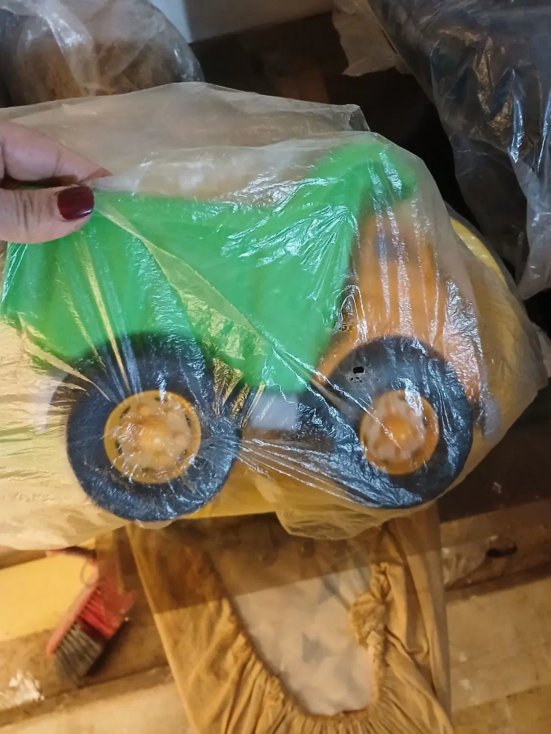 فرقون و کامیون پلاستیکی|اسباببازی بچه|ساری, |دیوار