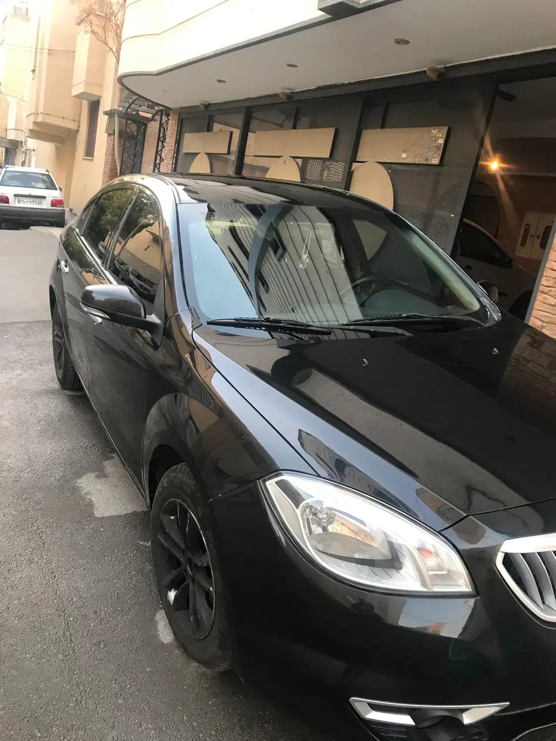 برلیانس H330 اتوماتیک مدل ۹۵ مشکی|خودرو سواری و وانت|اصفهان, چشمه باقرخان|دیوار