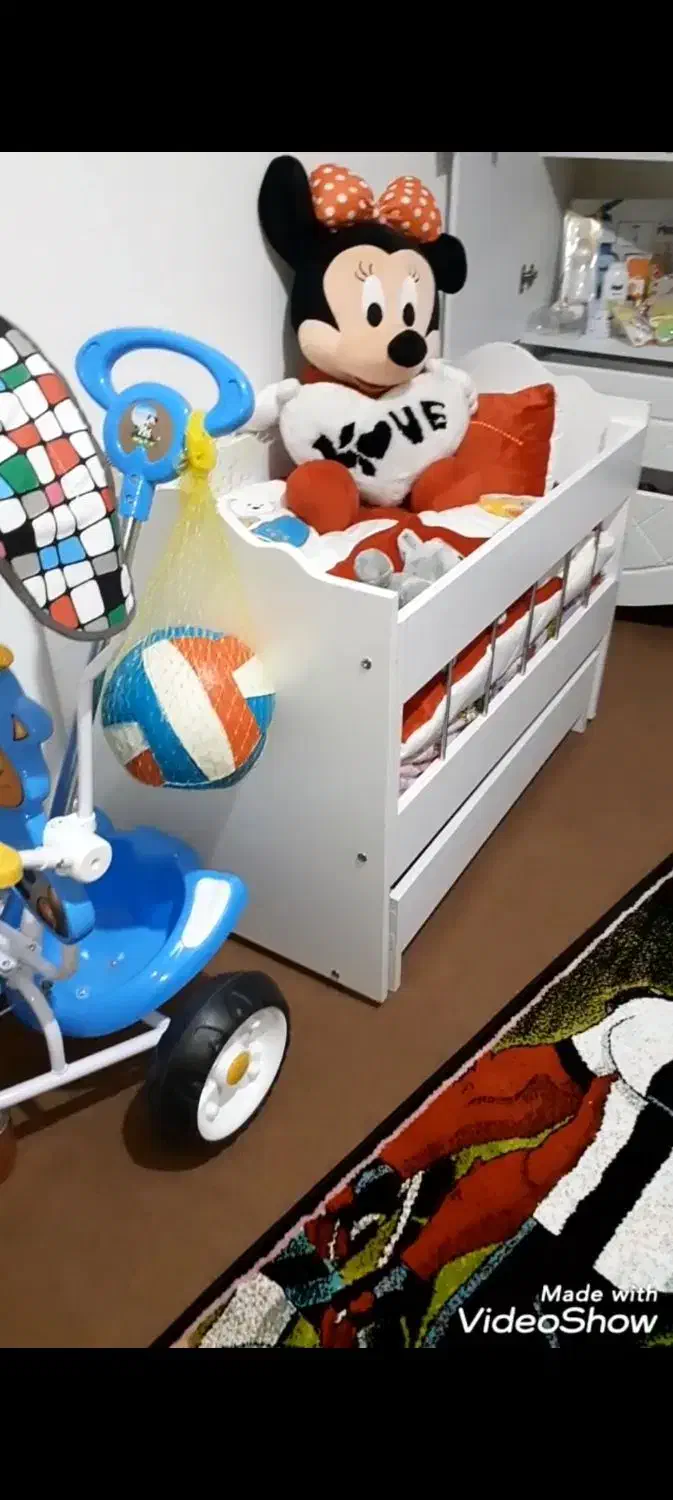 تخت گهواره ای کودک .|تخت و صندلی بچه|خمینیشهر, |دیوار