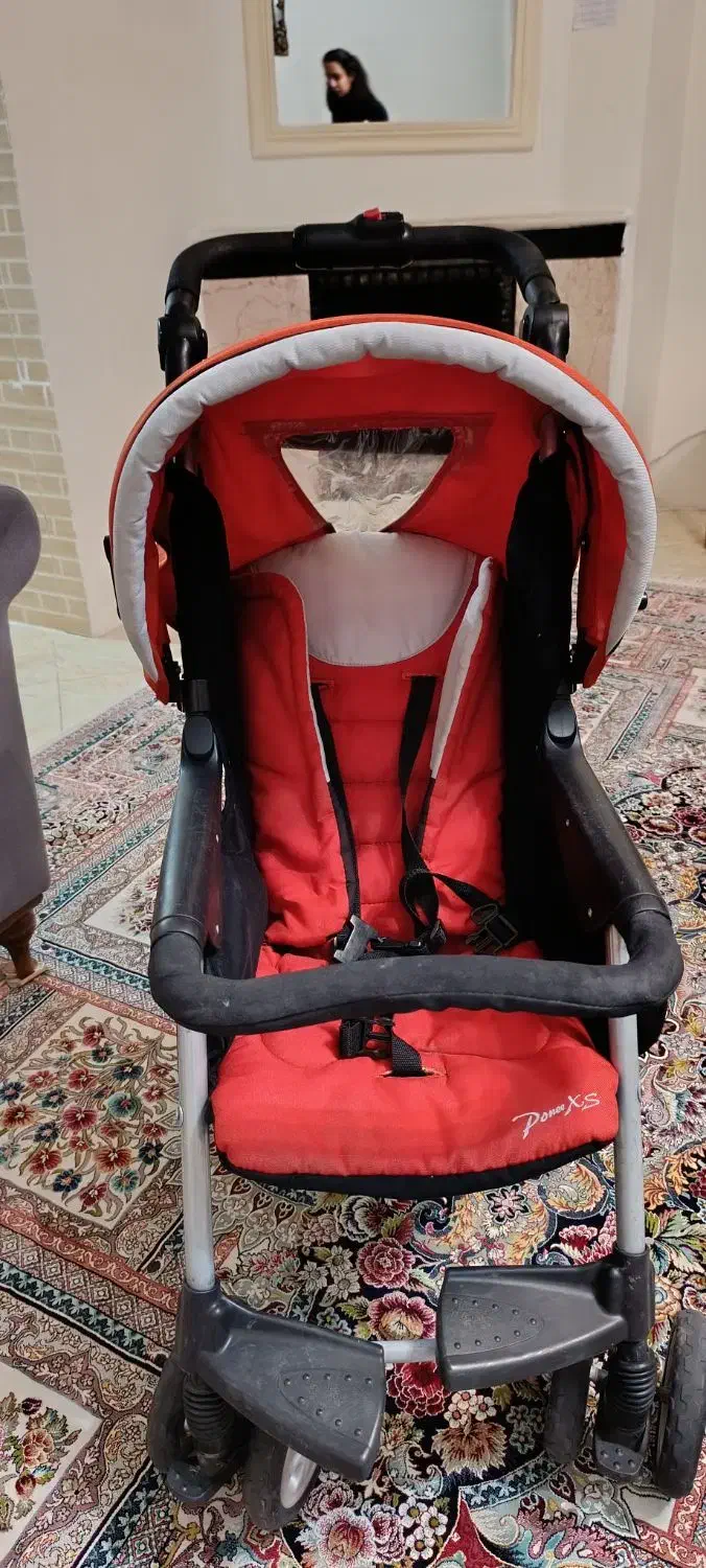 کالسکه چیکو بسیار تمیز تاشو|کالسکه و لوازم جانبی|رودهن, |دیوار