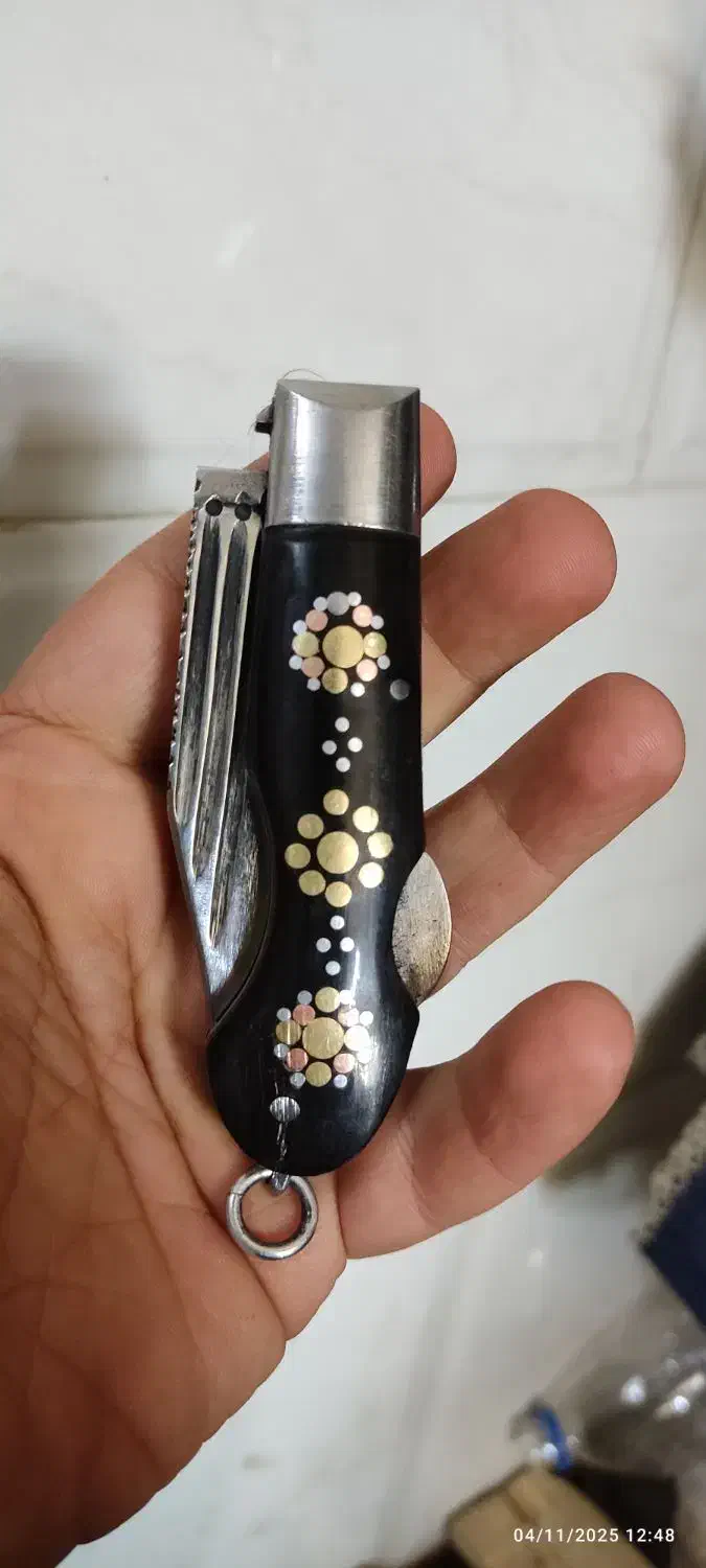 چاقوی بابا سفارشی|کلکسیون اشیاء عتیقه|بناب, |دیوار