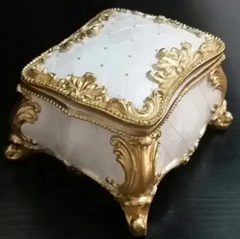 تابلوهای دیواری برجسته ومجسمه های پلی استر|مجسمه، تندیس، ماکت|زرند, |دیوار