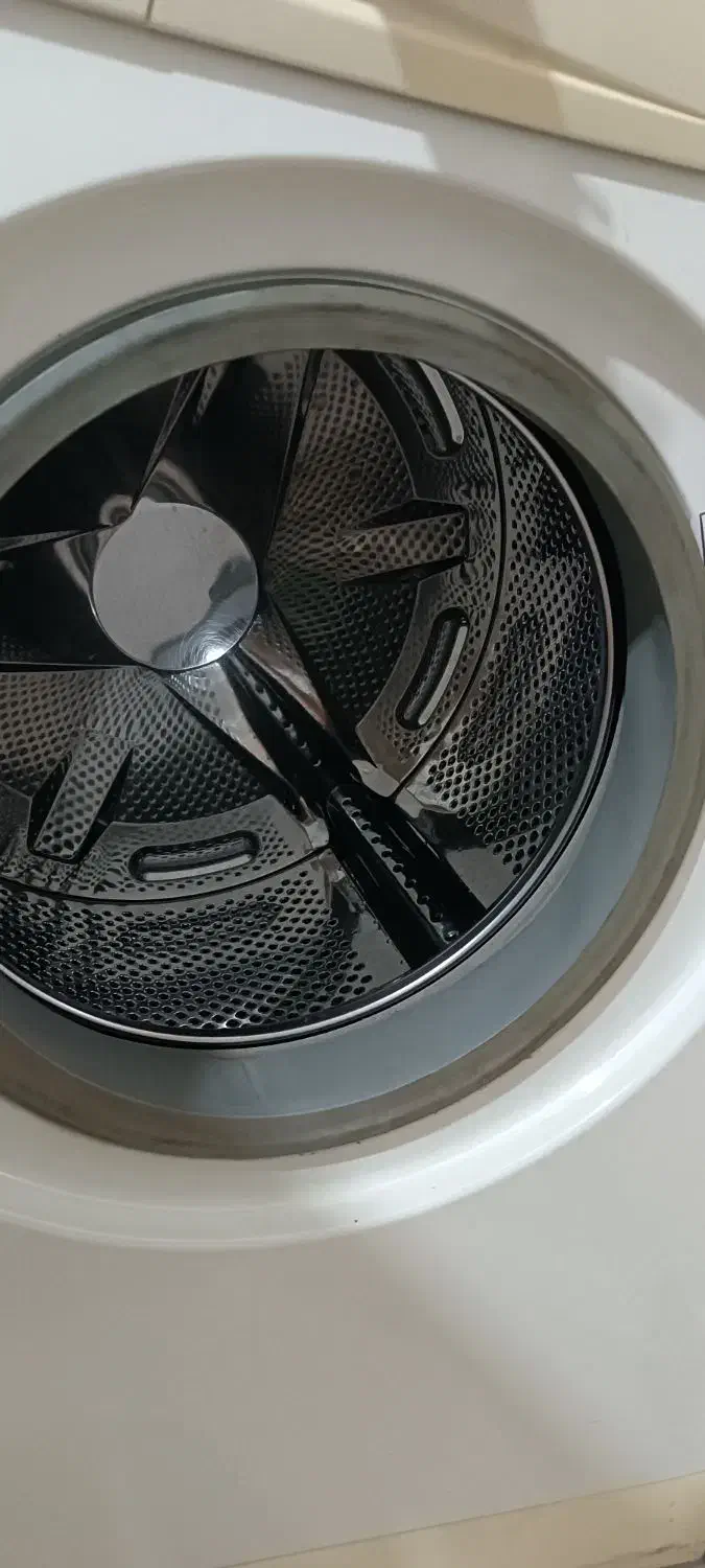 ماشین لباسشویی خشک کن|ماشین لباسشویی و خشک‌کن لباس|هشتگرد, گلسار|دیوار