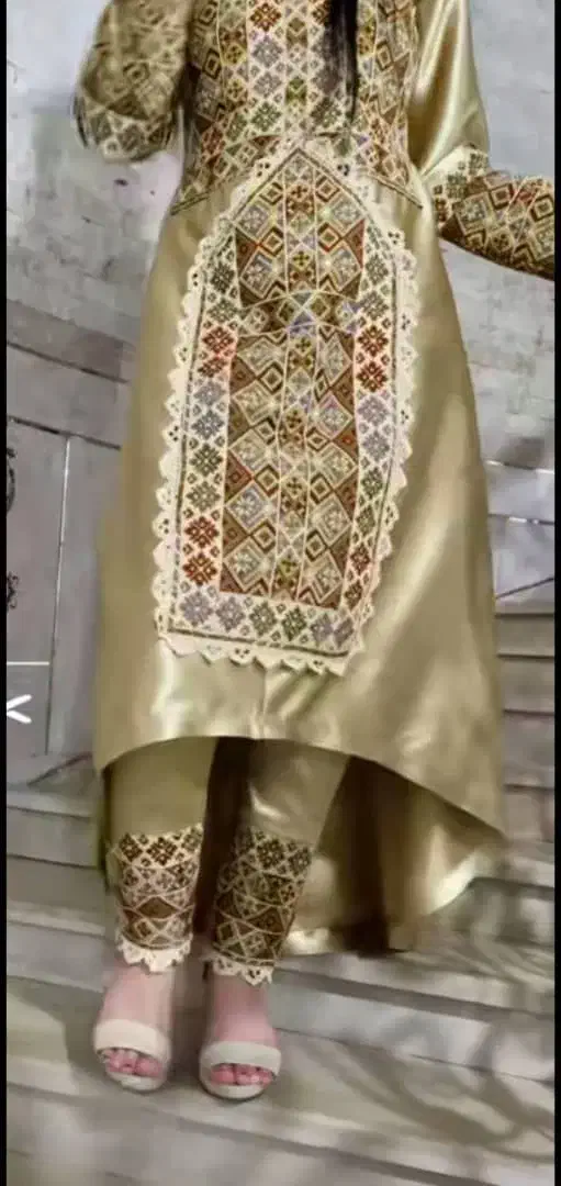 خیاطی زنانه|لباس|خاش, |دیوار