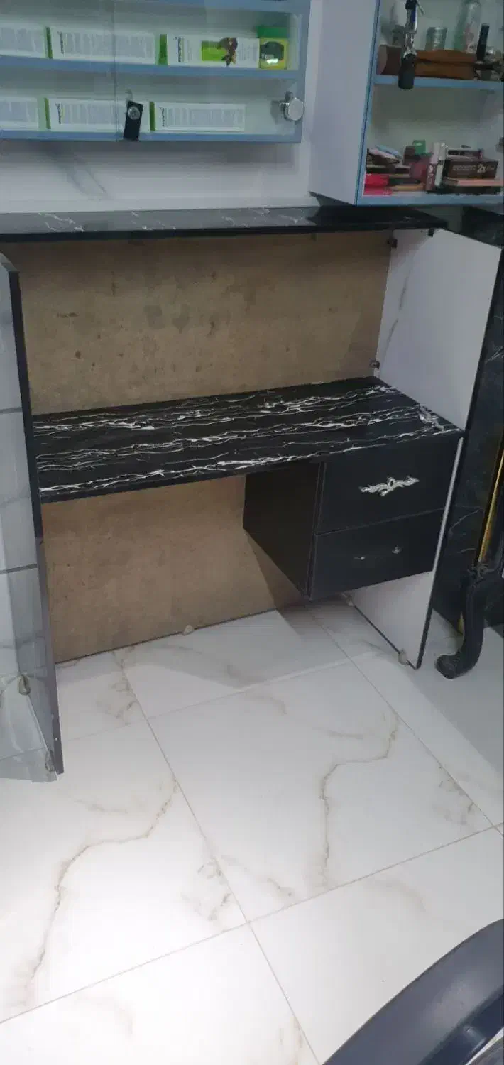 میز کانتر|آرایشگاه و سالنهای زیبایی|پاکدشت, حصار امیر|دیوار