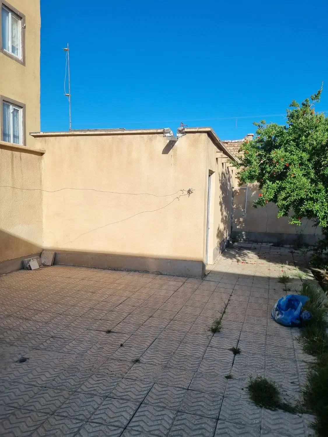 اجاره ویلایی قدیم ساز مامونیه مرکز شهر|اجارهٔ خانه و ویلا|زرندیه, |دیوار