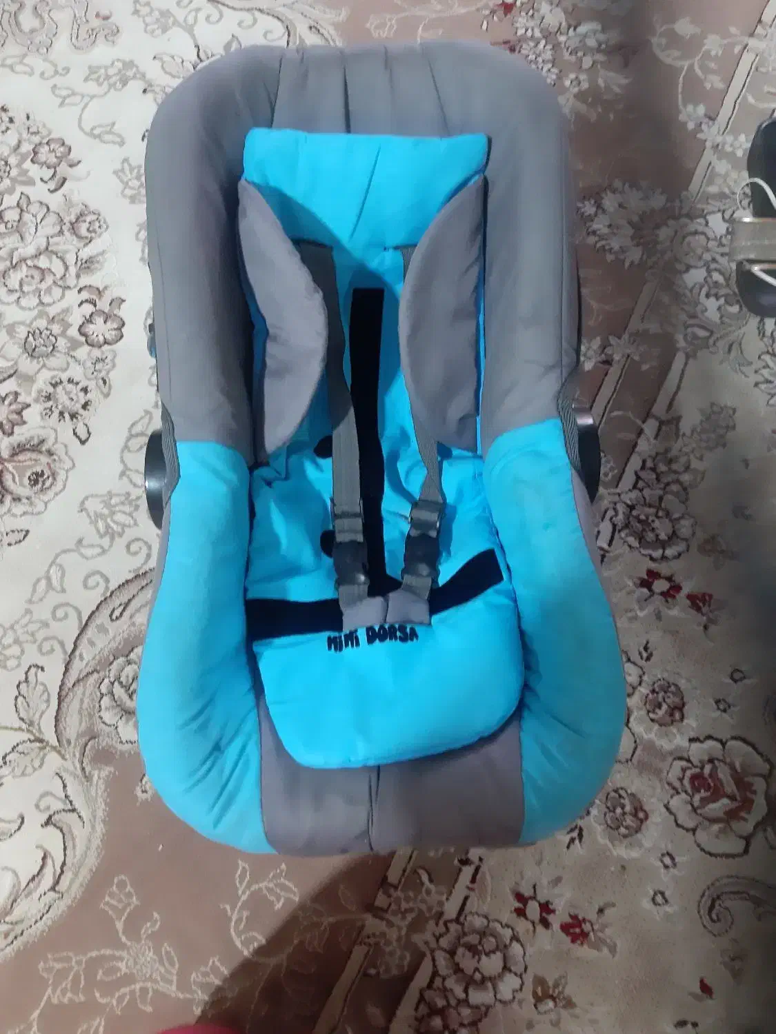 کریر|کالسکه و لوازم جانبی|شاهینشهر, گرگاب|دیوار