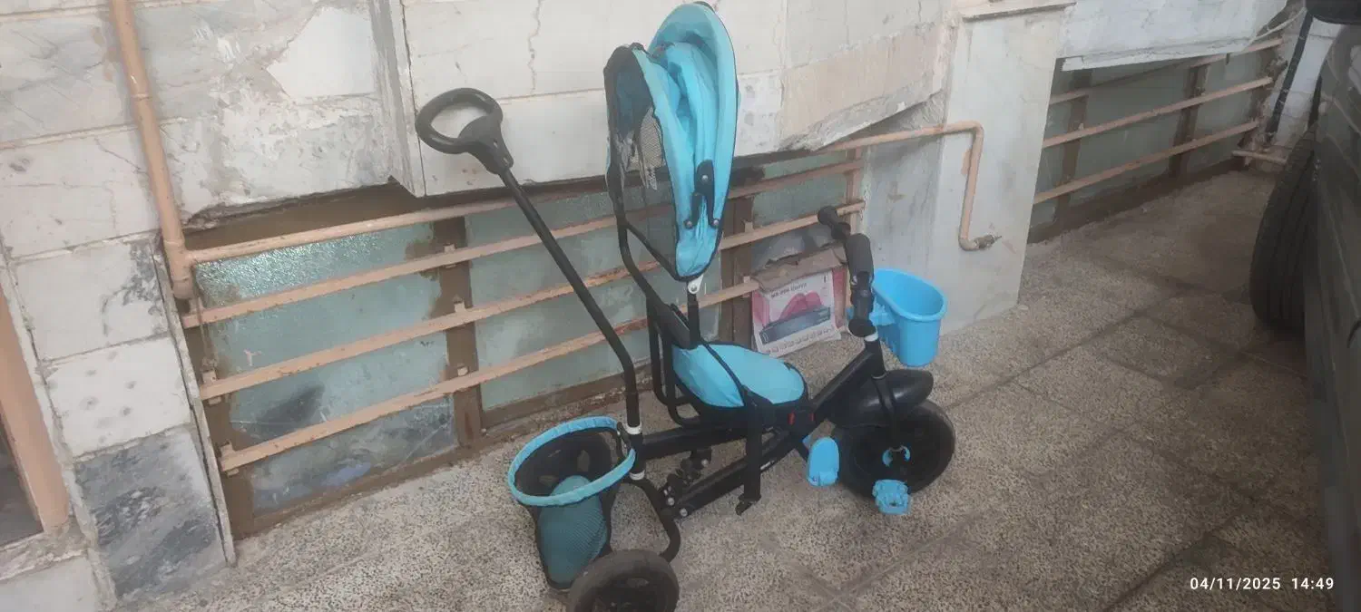 سه چرخ دلیجان کودک|دوچرخه، اسکیت، اسکوتر|قدس, شهر‌قدس|دیوار