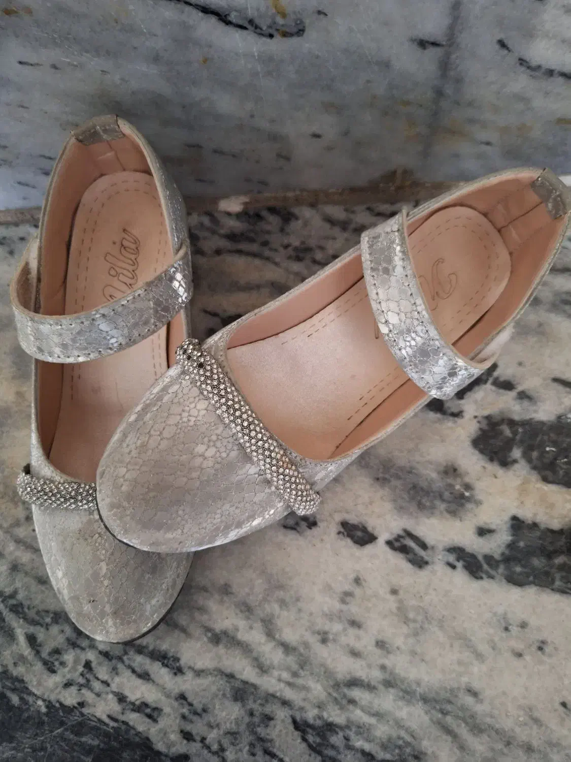 کفش مجلسی دخترانه|کفش و لباس بچه|خرم‌آباد, |دیوار