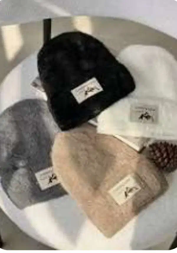 کلاه نیه|لباس|سنندج, |دیوار