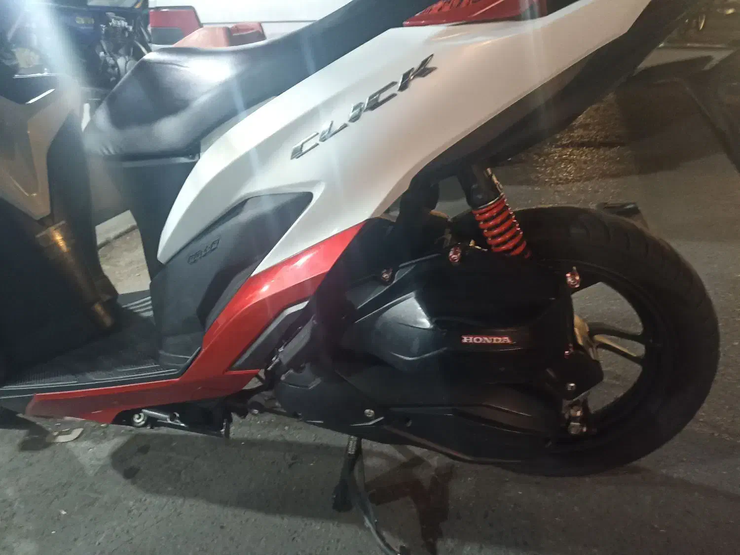 هندا کلیک اصلی تک ریموت|موتورسیکلت|ری, جوانمرد قصاب|دیوار