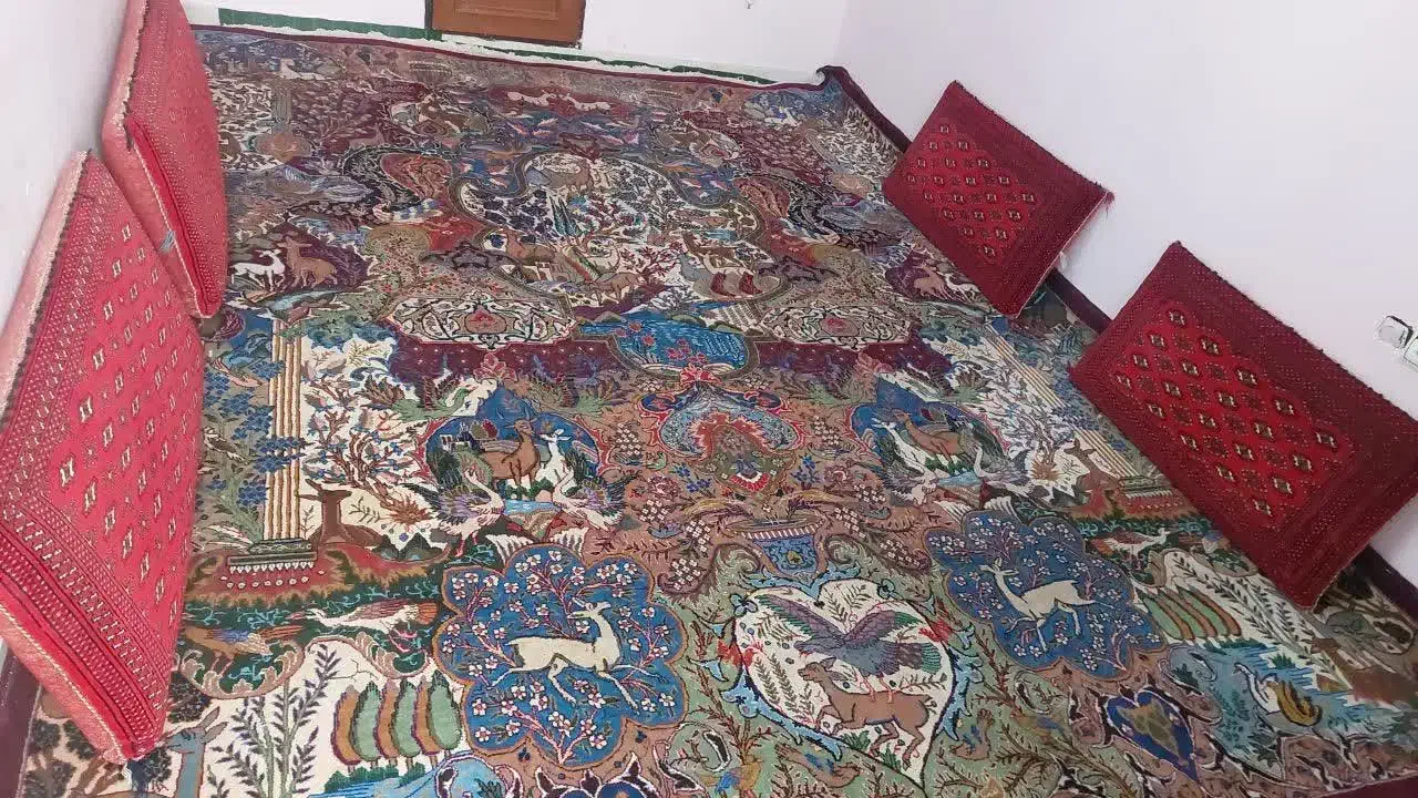 فرش دستباف بسیار زیبا و نفیس|فرش|شاهرود, |دیوار