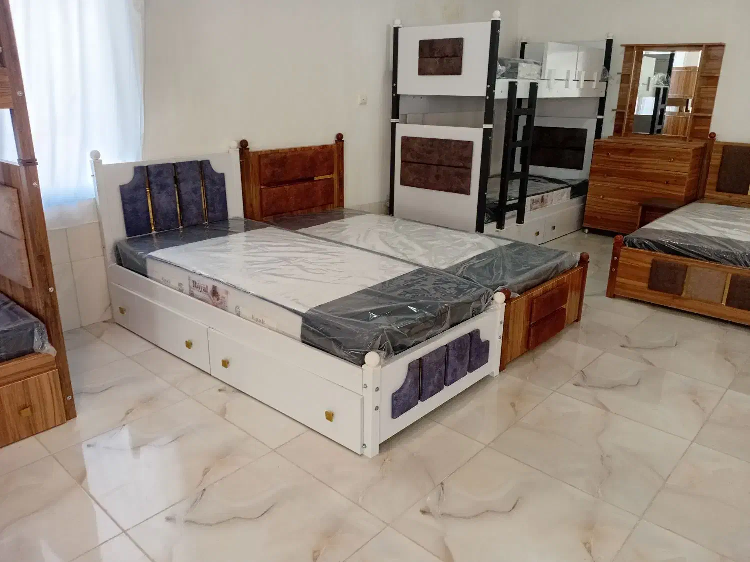 تخت دو طبقه ویکنفره و دو نفره|تخت و سرویس خواب|صوفیان, |دیوار