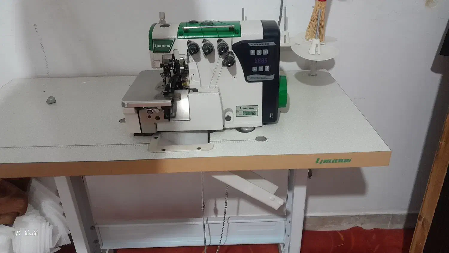 سلام چرخ سردوز صنعتی ۴نخ کامپیوتری|چرخ خیاطی و ریسندگی|ماهدشت, |دیوار