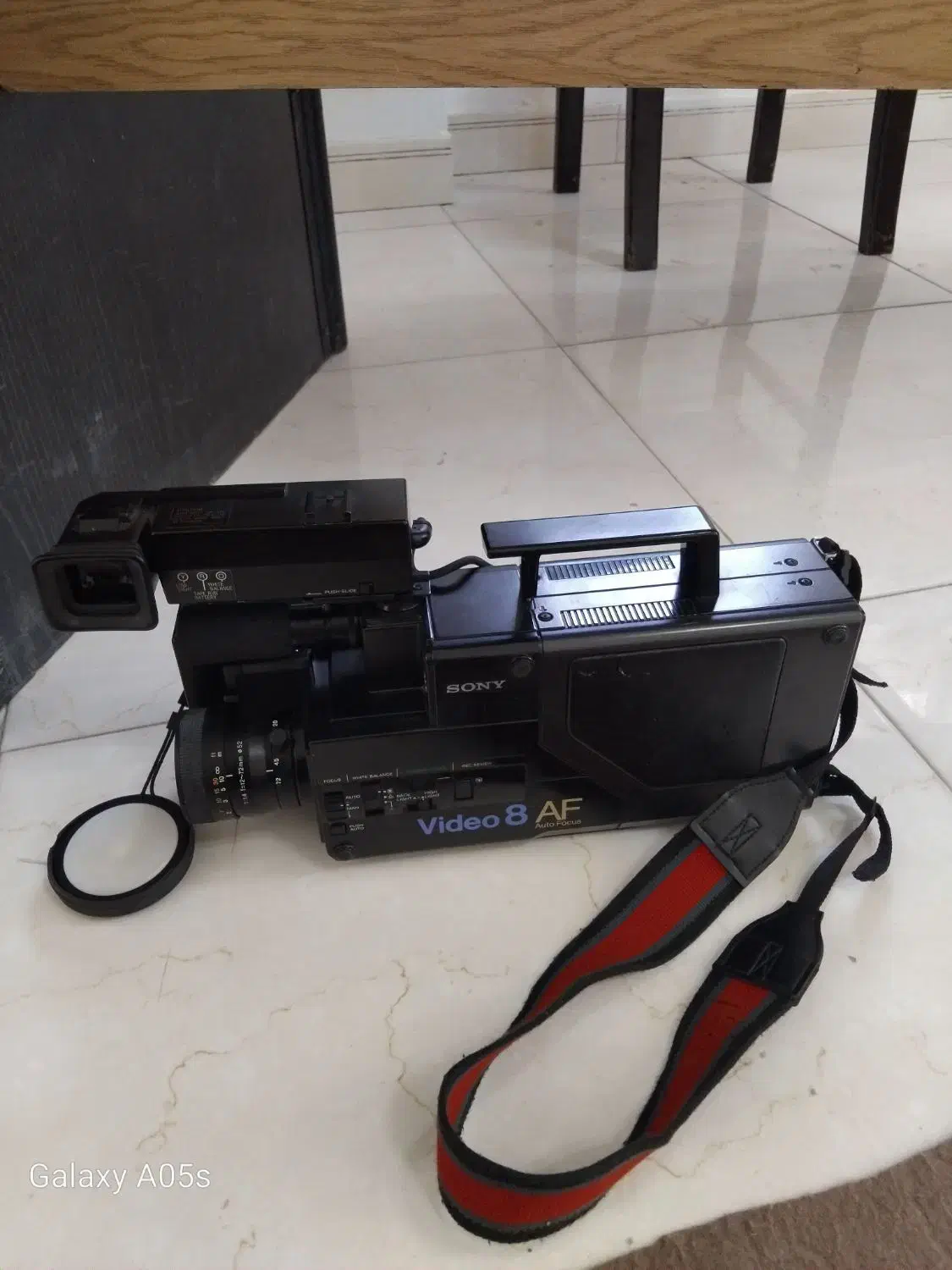 دوربین فیلم برداری قدیمی|کلکسیون اشیاء عتیقه|فردیس, نسترن شرقی|دیوار