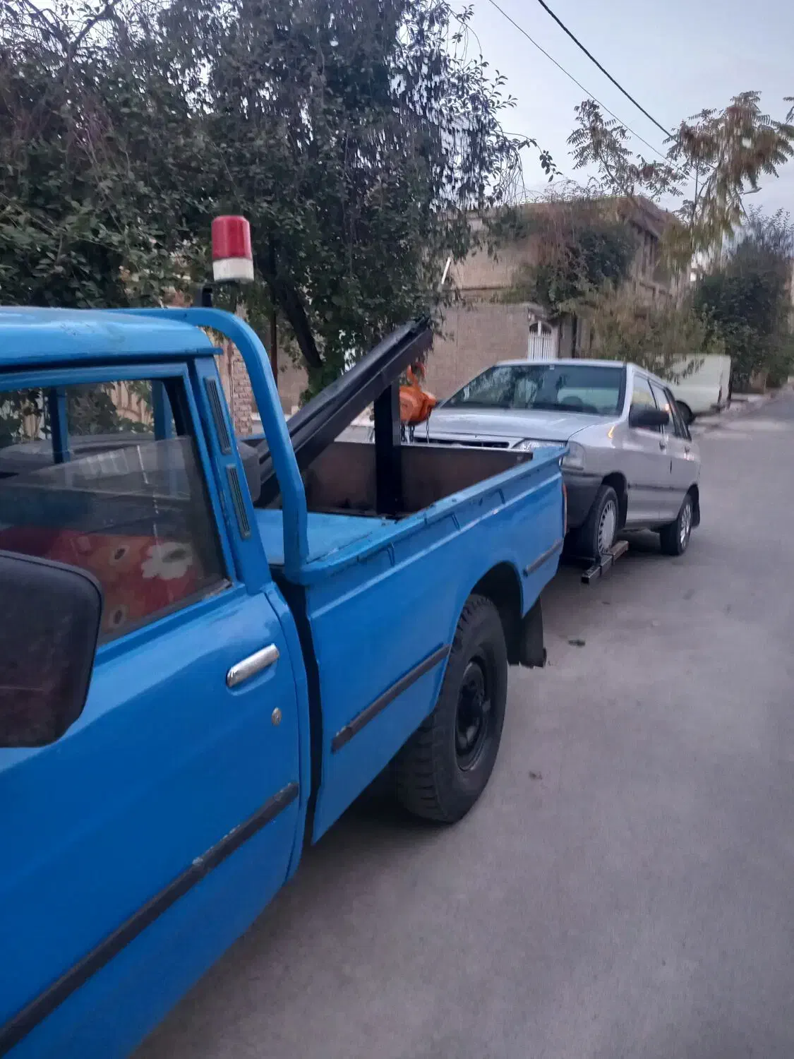 امداد خودرو و یدک کش شبانه روزی با قیمت مناسب .|خدمات حمل و نقل|سلماس, |دیوار