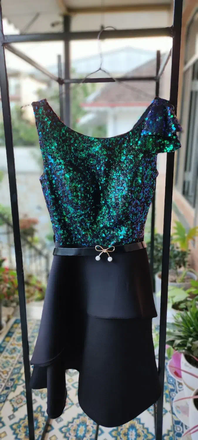 پیراهن مجلسی|لباس|لوندویل, |دیوار