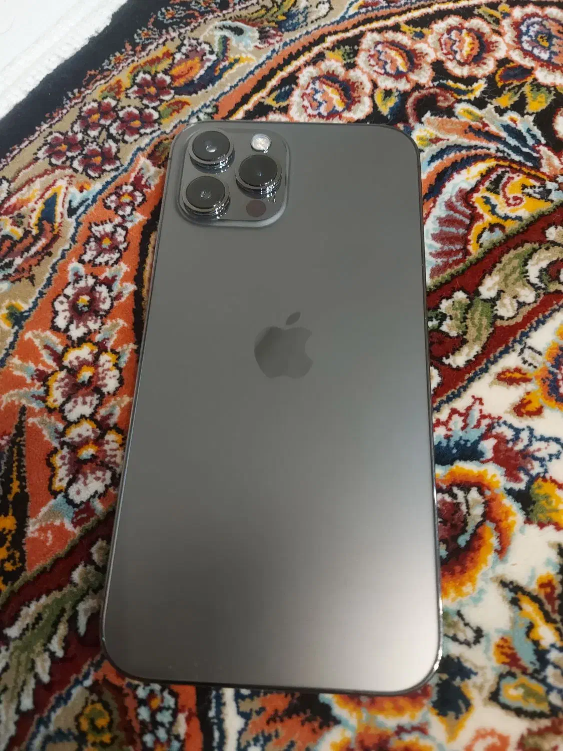 12promax ۲۵۶ گیگ در حد صفر باتری ۷۹|موبایل|ارومیه, |دیوار