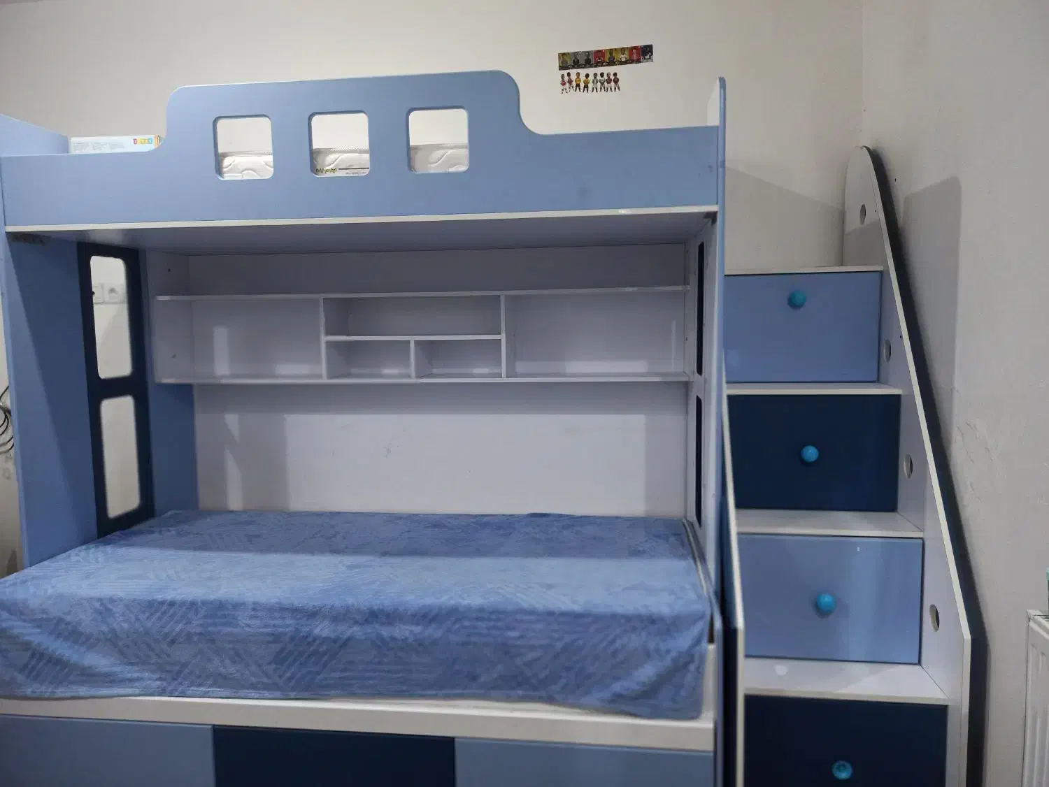 تخت سه طبقه در حد نو|تخت و سرویس خواب|بندر گناوه, |دیوار