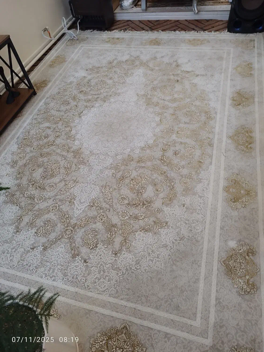 فرش ۹متری ۱۲۰۰شانه طلاکوب گل برجسته|فرش|مرند, |دیوار