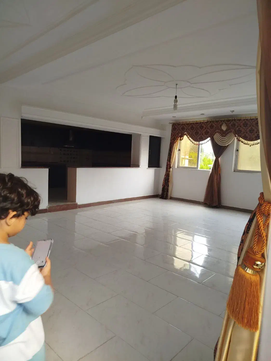 فروش طبقه اول آپارتمان داخل شهرک نزدیک به دریا|فروش آپارتمان|رویان, |دیوار