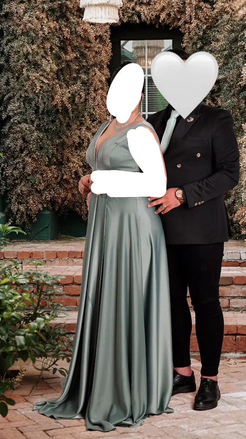 لباس مجلسی پسته ای|لباس|رشت, دروازه لاکان|دیوار