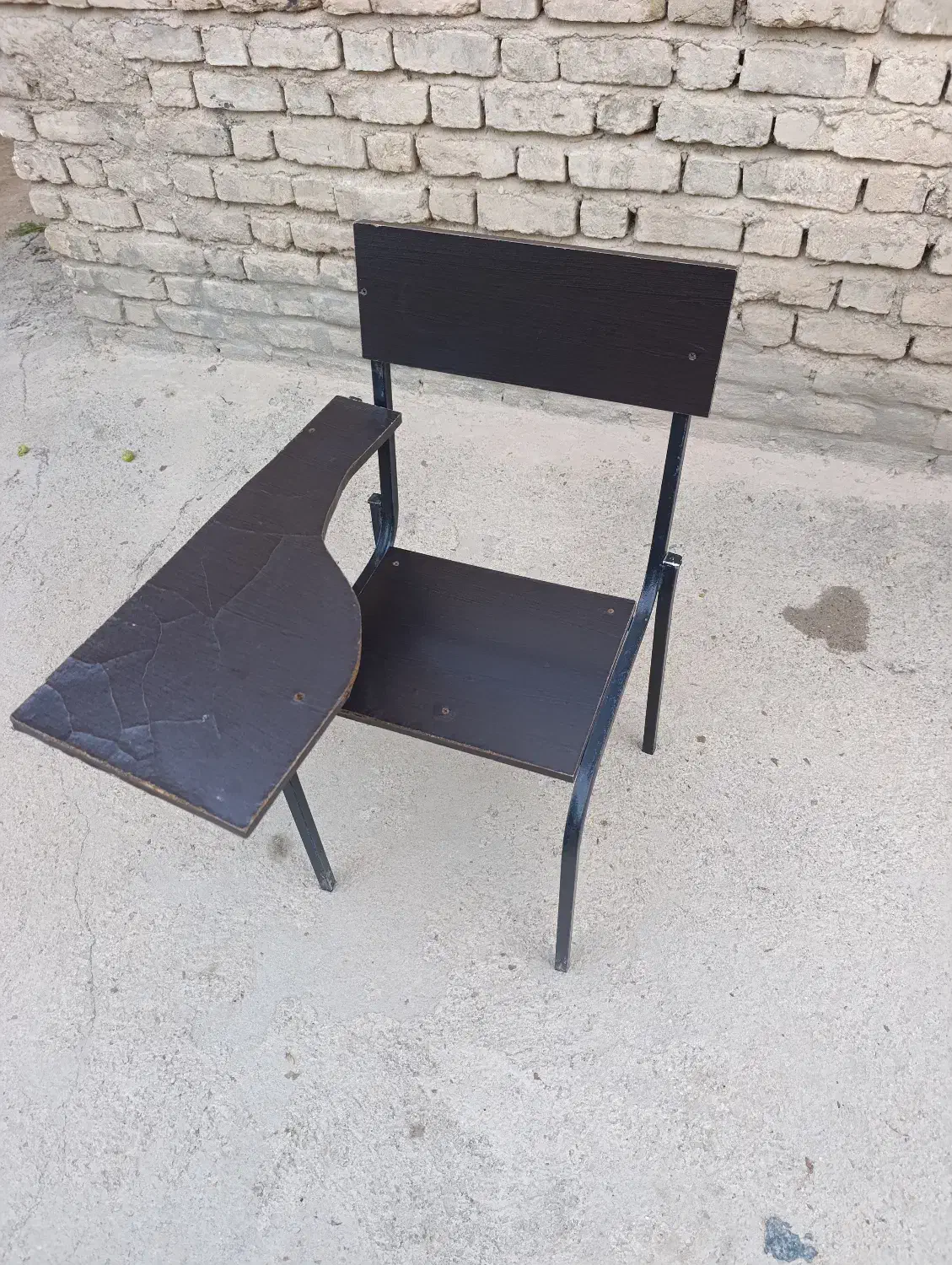 صندلی دانش آموزی|صندلی و نیمکت|آشخانه, |دیوار