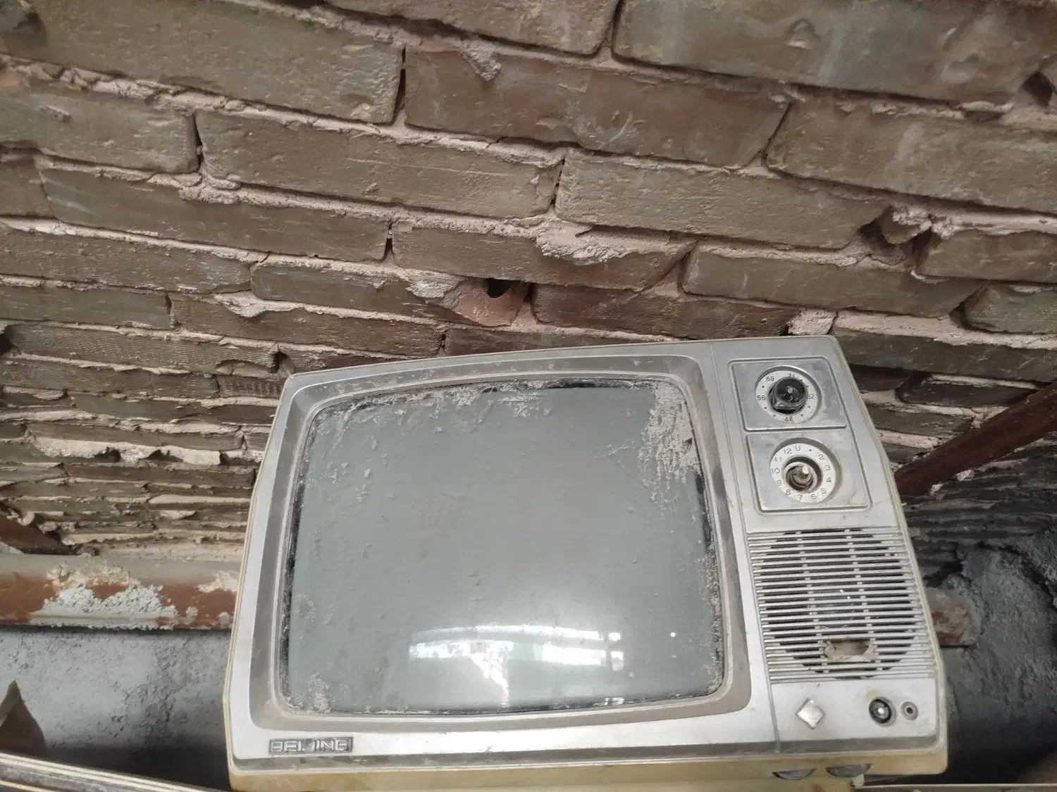 تلویزیون قدیمی برای دکر  خانه محل کار تمیز|تلویزیون و پروژکتور|آشخانه, |دیوار