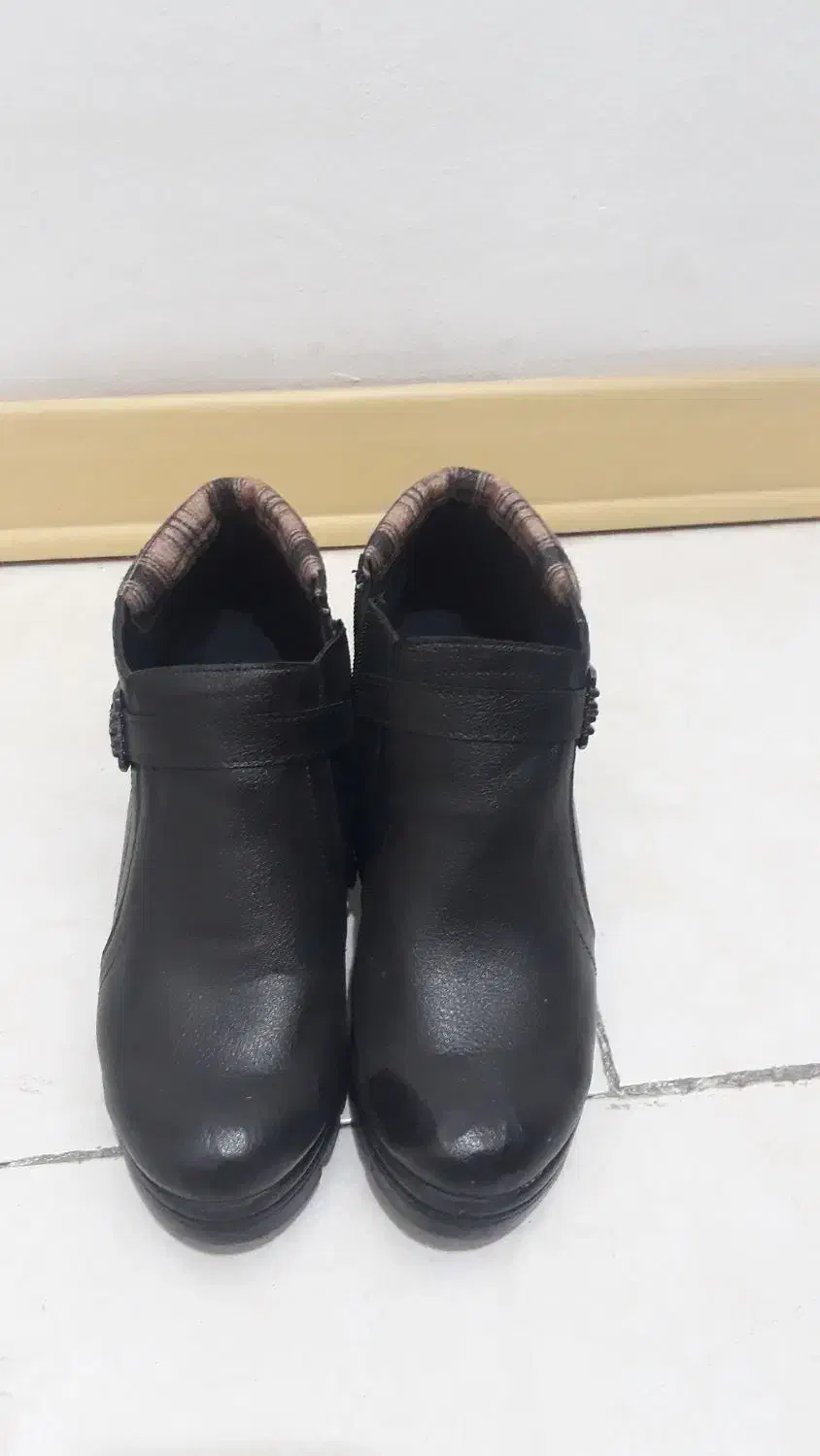 بوت چرم|کیف، کفش، کمربند|قیامدشت - خاورشهر, |دیوار