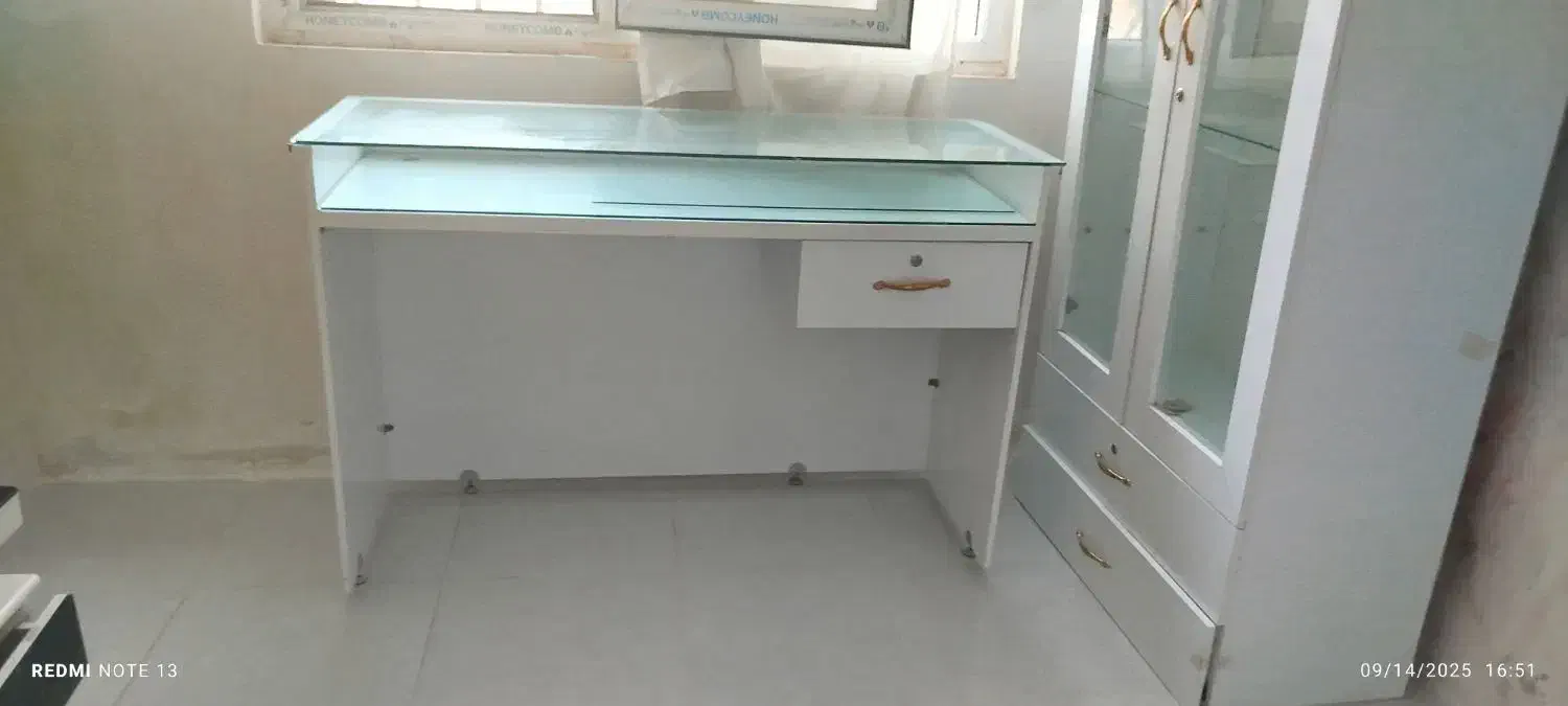 میز اداری ام دی اف|فروشگاه و مغازه|تربت جام, پاسداران|دیوار